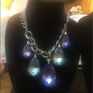 Color stone necklace